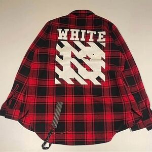 Men's size large off white flannel